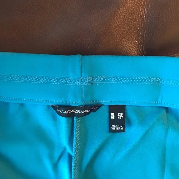 Isaac Mizrahi Live! 24/7 Stretch‎ Pin Tuck Pants - Picture 4 of 5